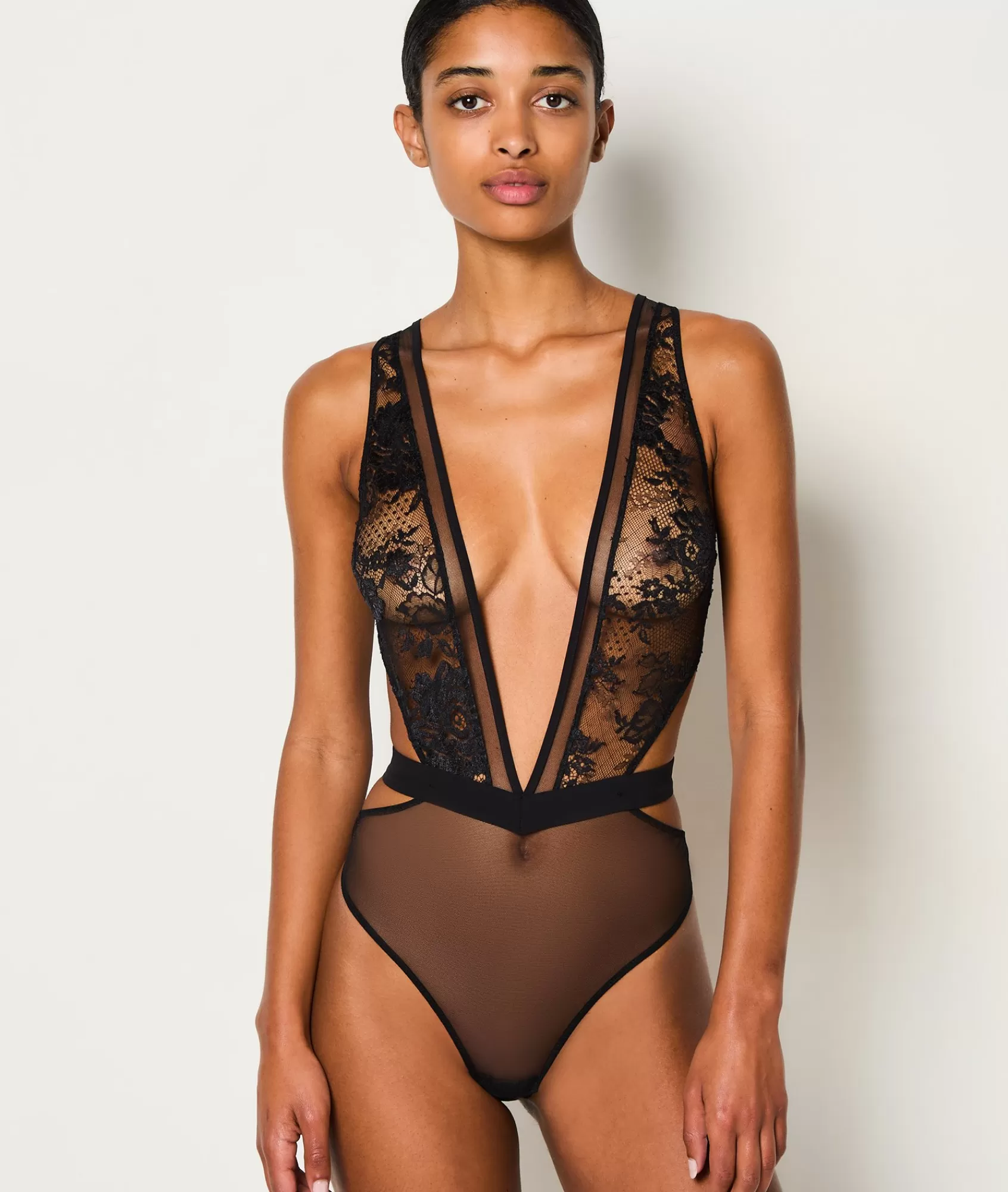 Etam Bodysuits>Bodysuit in French Lace