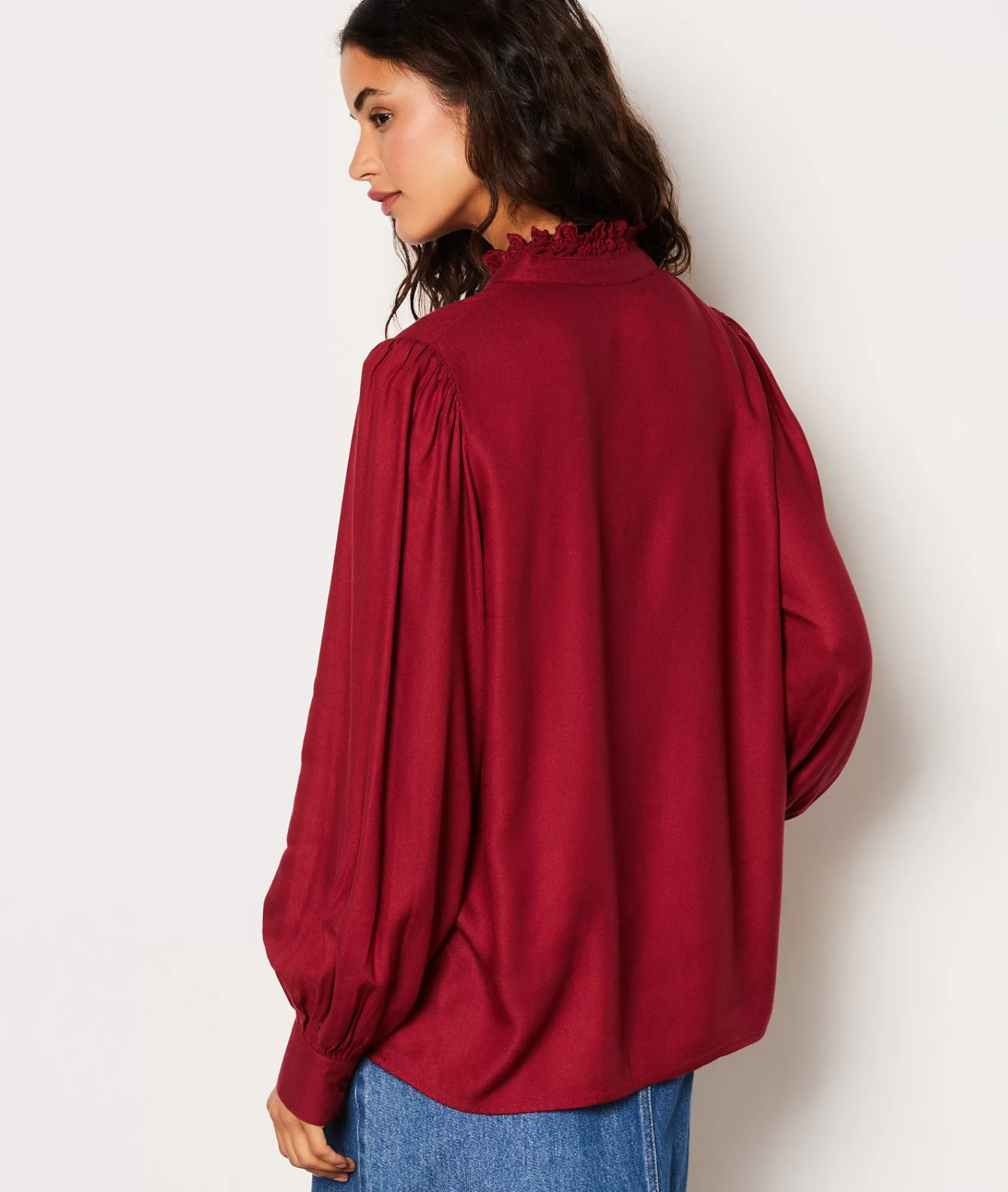 Etam Flowy Shirts | Chic Shirts>Chemise fluide boutonnée brodée