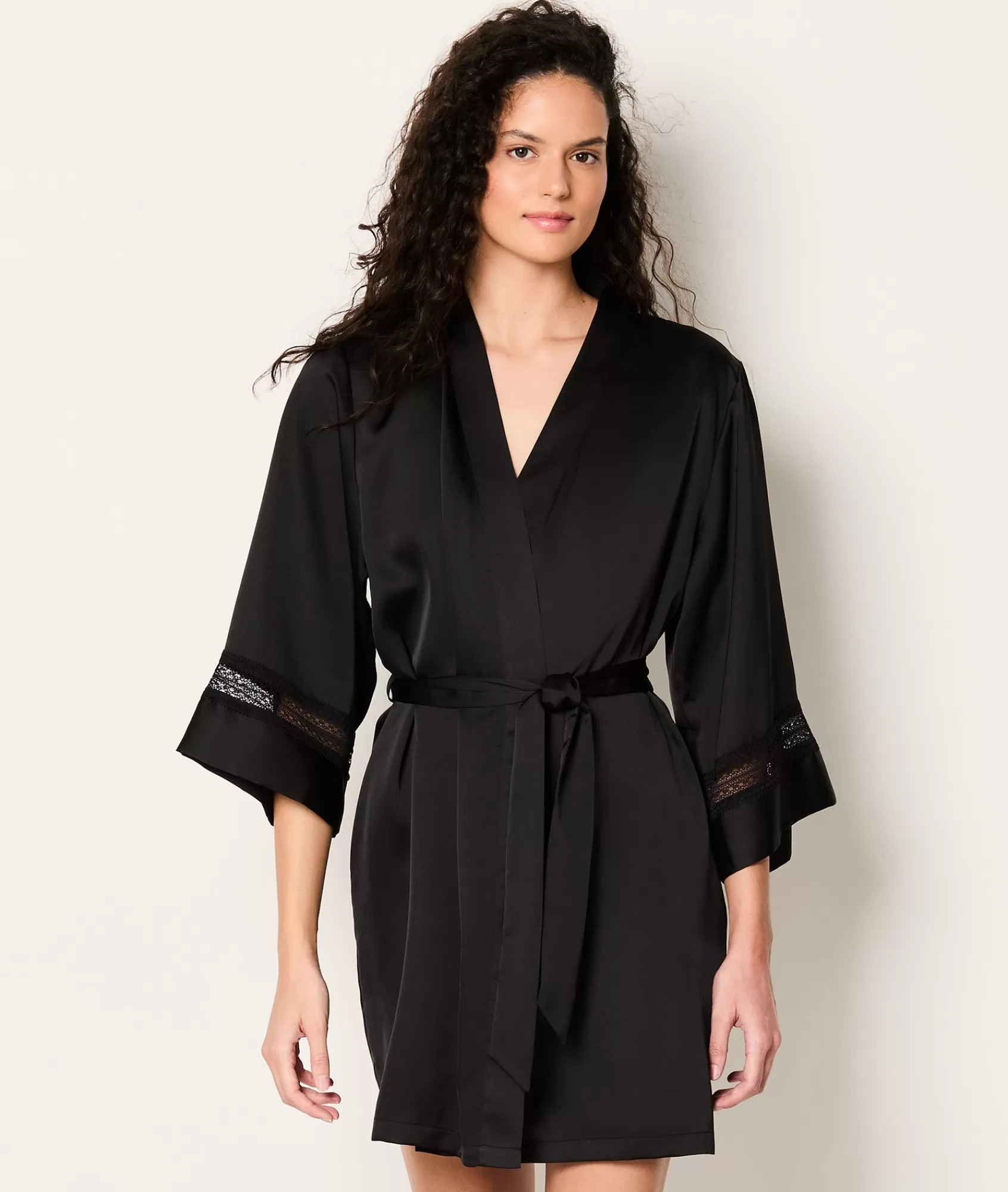 Etam Robes & Kimonos>Déshabillé satiné détails dentelle