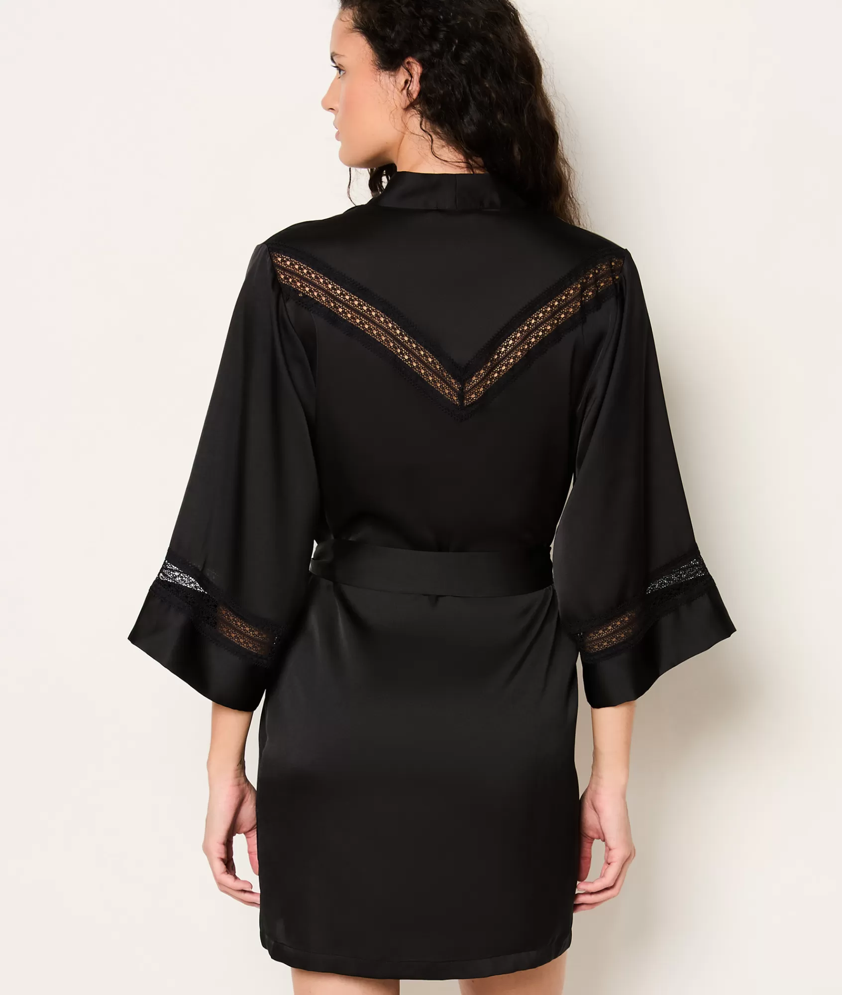 Etam Robes & Kimonos>Déshabillé satiné détails dentelle