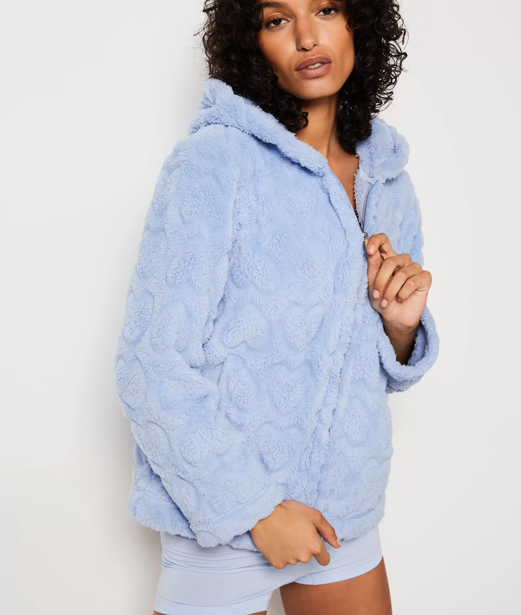 Etam Pyjama Ponchos, Sweatshirts & Jackets>Fleece Hoodie with Heart Print