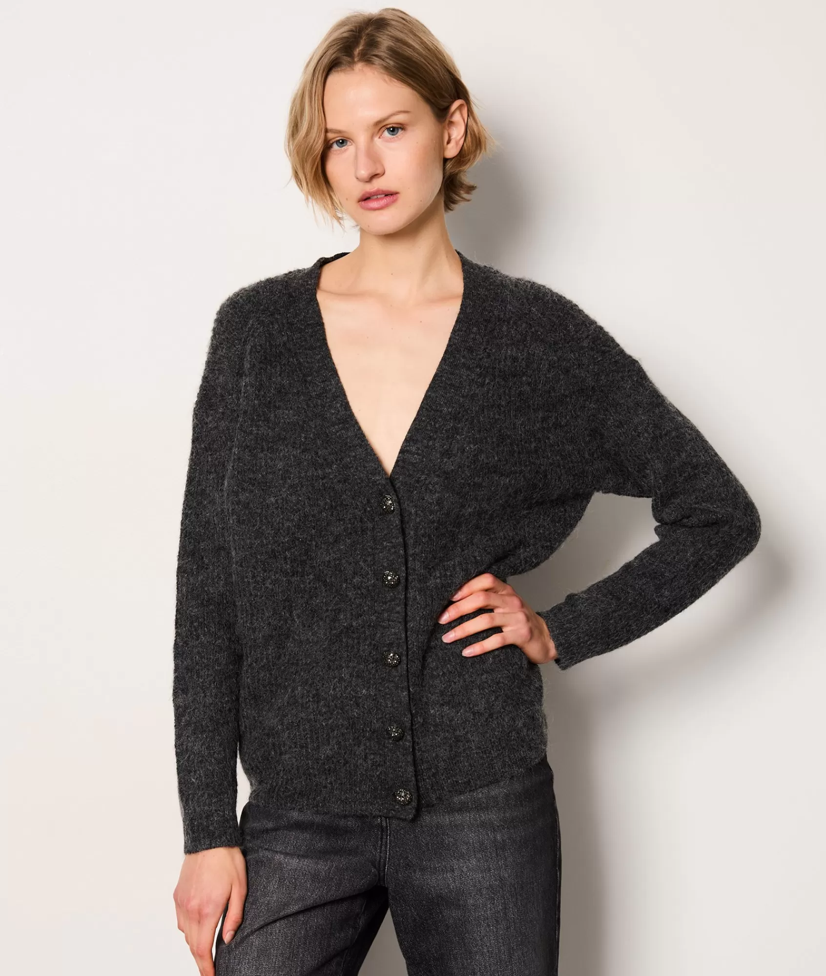 Etam V-necks>Gilet à boutons pailletés
