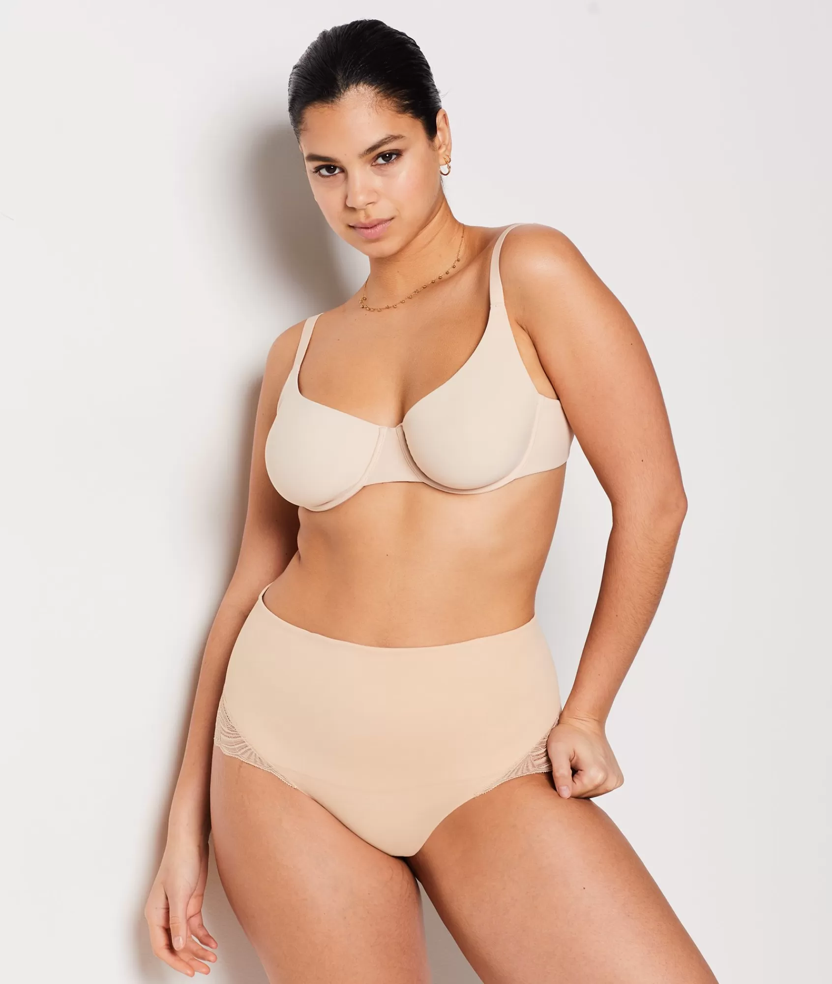 Etam High-waist | Briefs>High Waist Bikini With Lace Details- Medium Control
