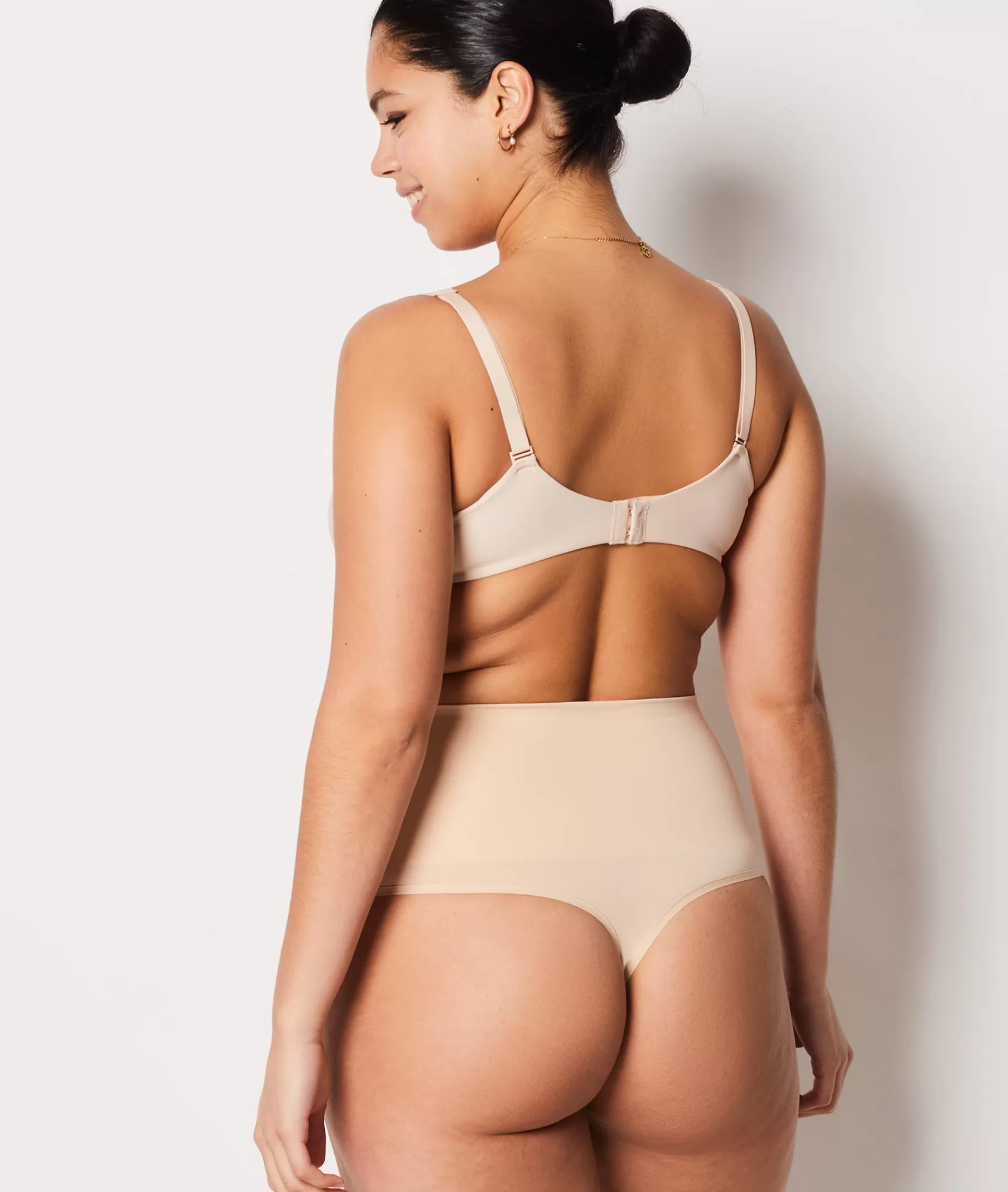 Etam High-waist | Thongs>High Waist Thong - Medium Control