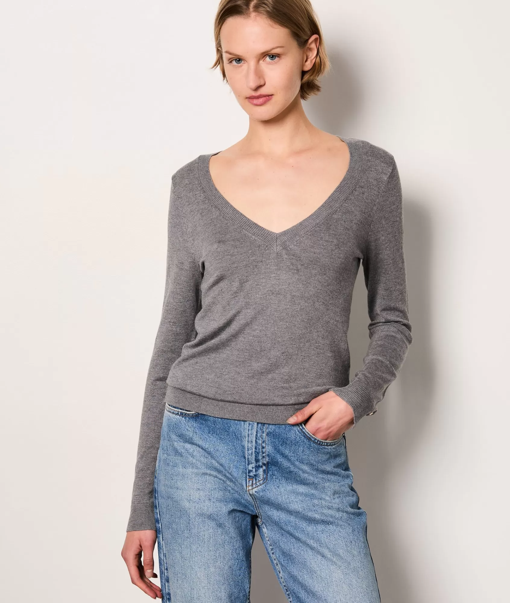 Etam Long Sleeves | V-necks>Long Sleeve V-Neck Sweater