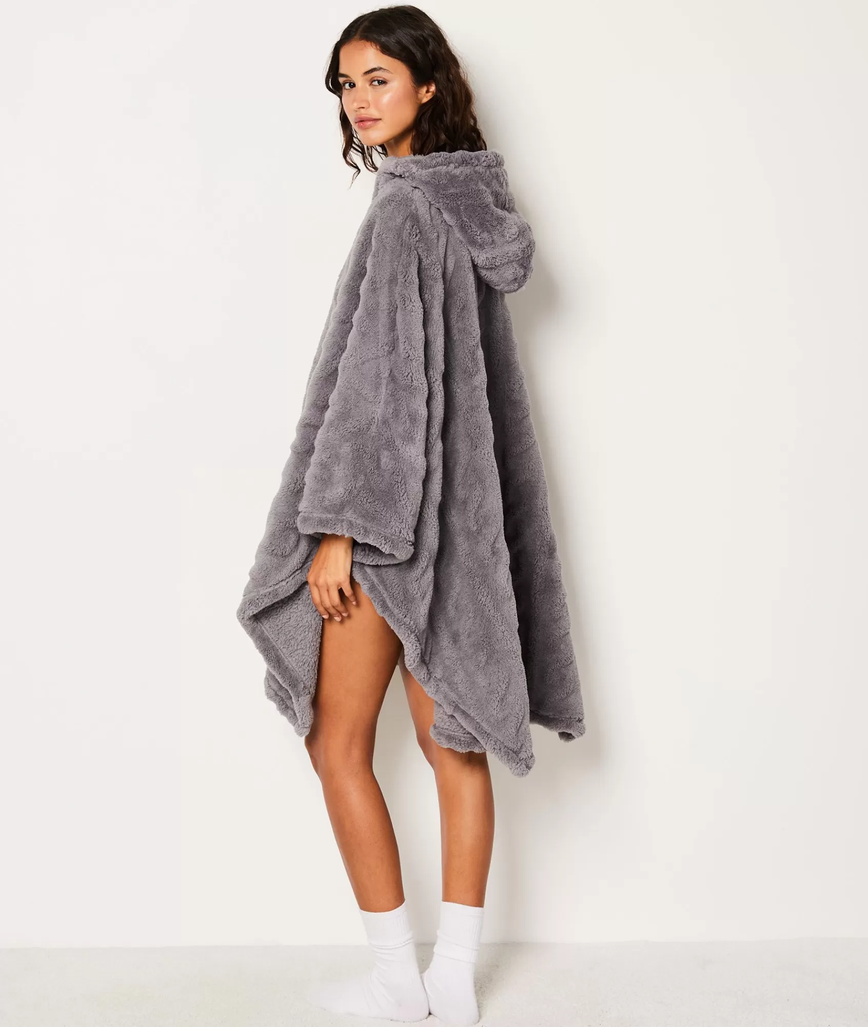 Etam Pyjama Ponchos, Sweatshirts & Jackets>Poncho polaire