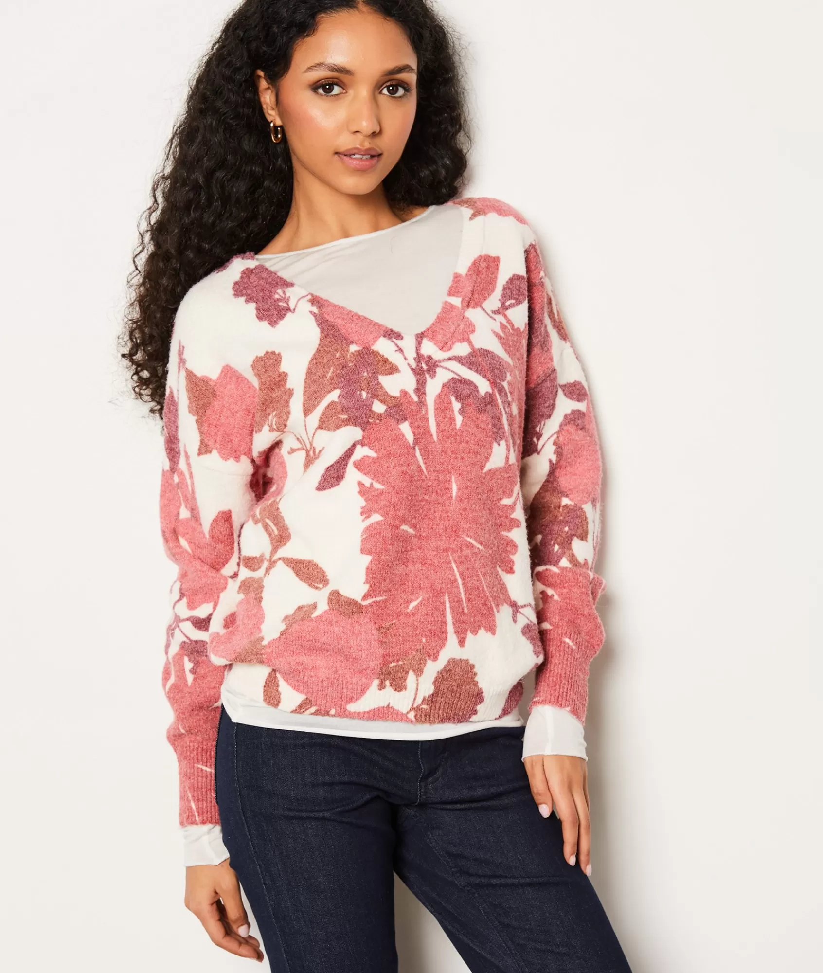 Etam V-necks>Pull col V à motifs fleuris
