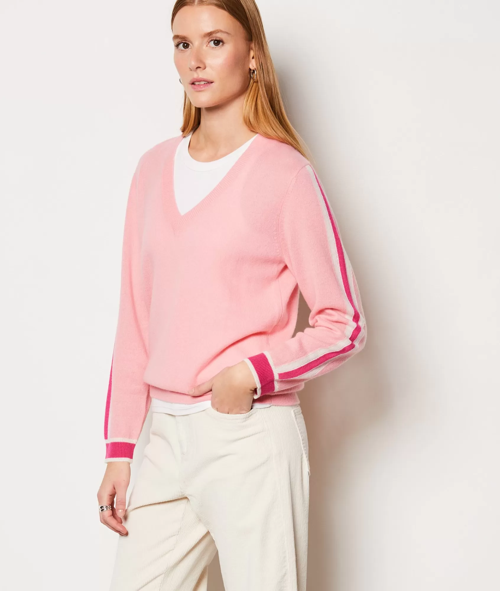 Etam V-necks>Pull col V cachemire patch