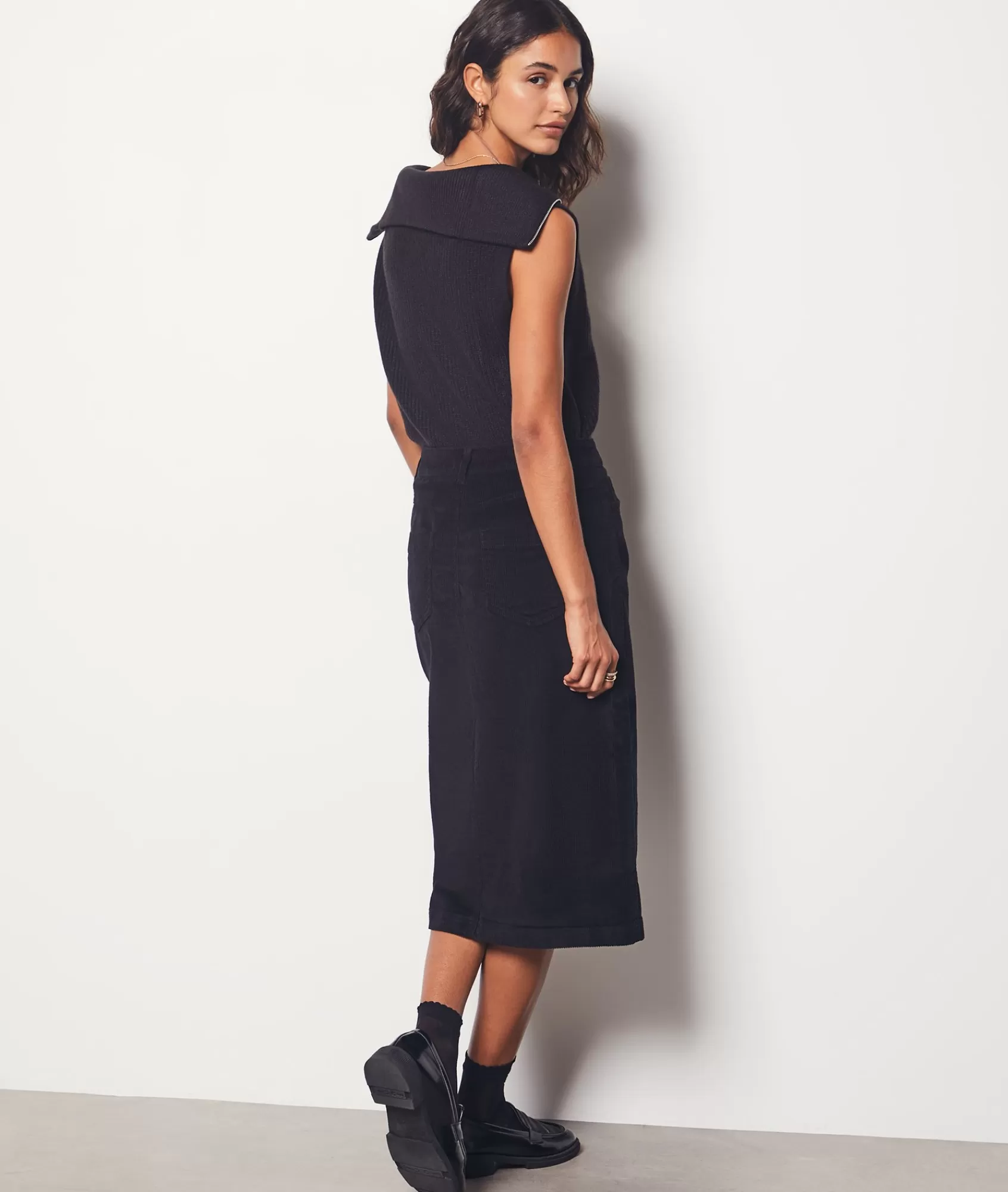 Etam Skirts>Ribbed midi skirt.
