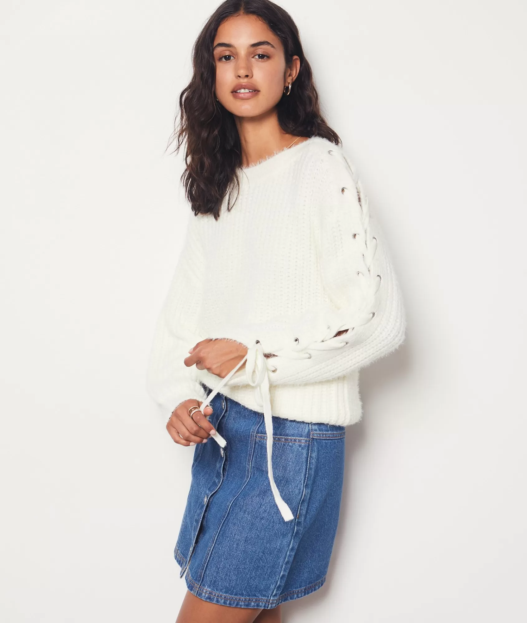 Etam Crewnecks>Sweater with Lace-Up Sleeve Details