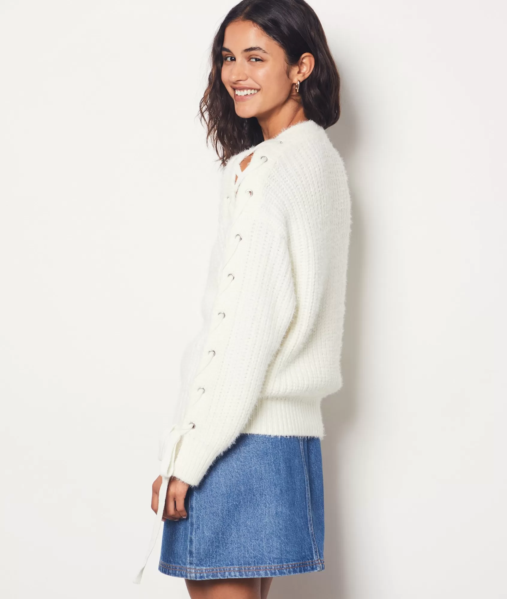 Etam Crewnecks>Sweater with Lace-Up Sleeve Details