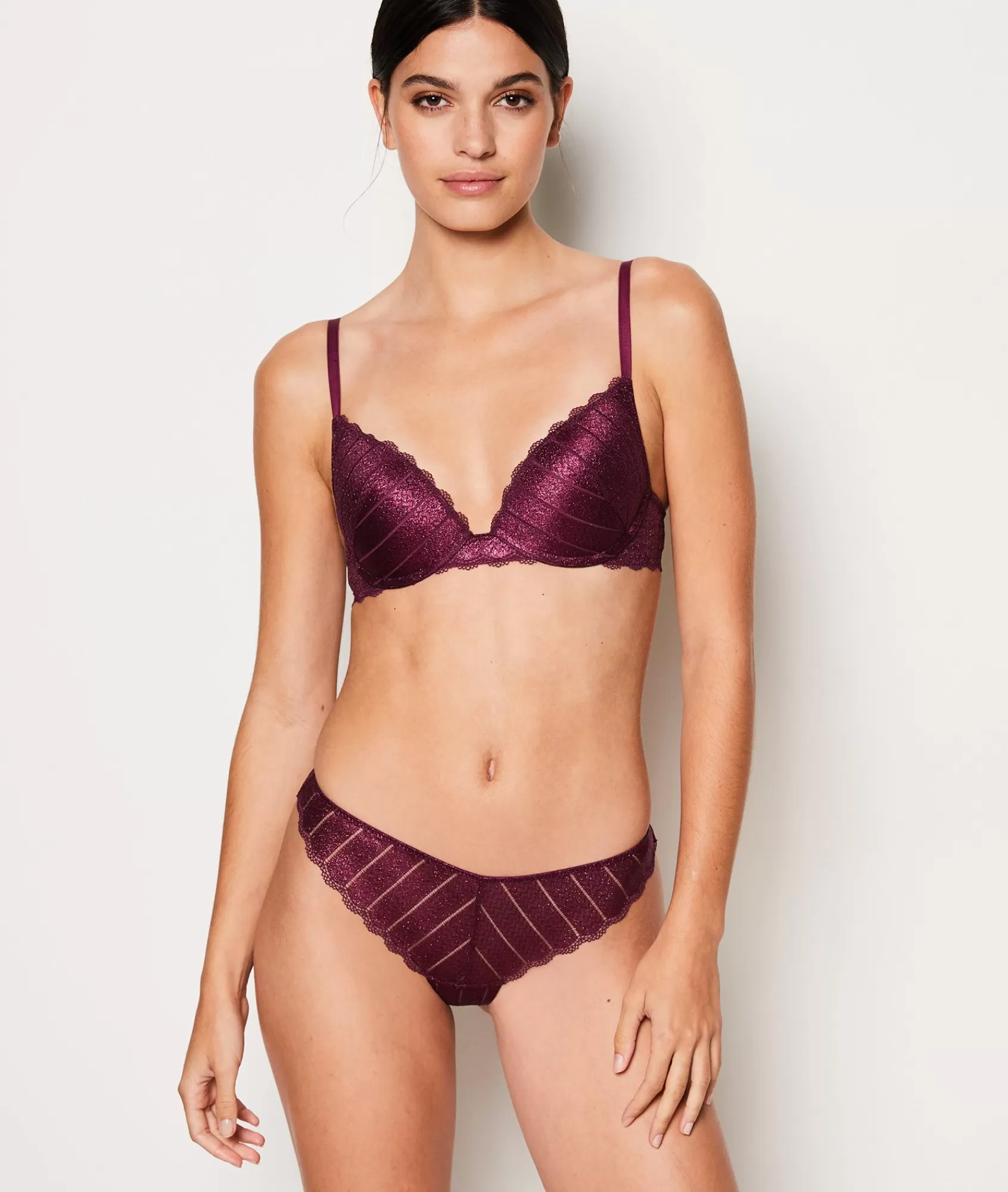 Etam Tanga>Tanga en dentelle irisé