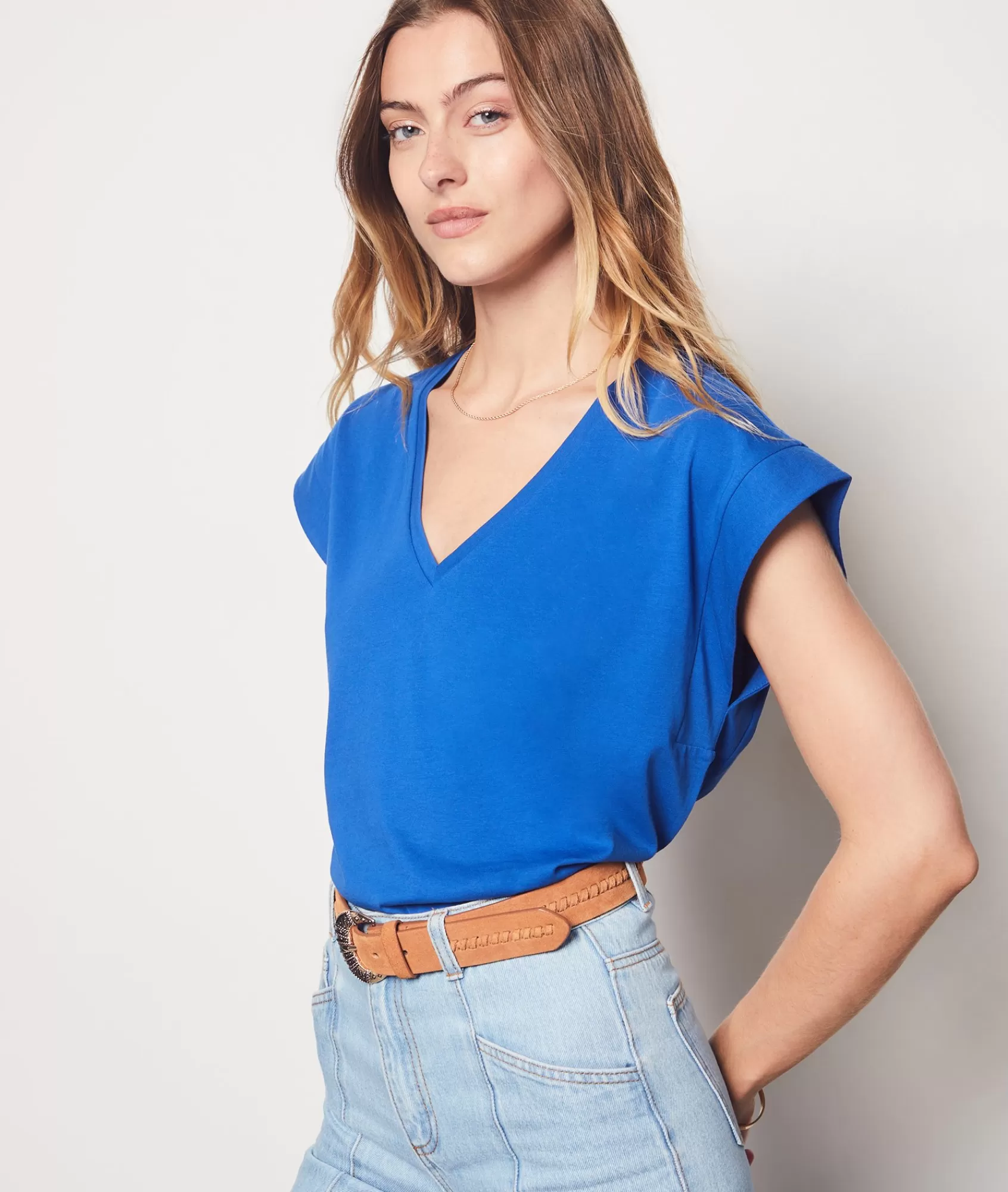 Etam T-shirts>V-neck T-shirt 100% Organic Cotton